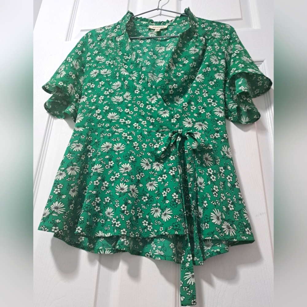 Monteau Medium Green Floral Blouse w/ Waist Tie